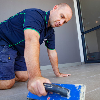 Tile re-grouting work by Richtek Grouting